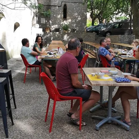 Le Mimosa לינה וארוחת בוקר
