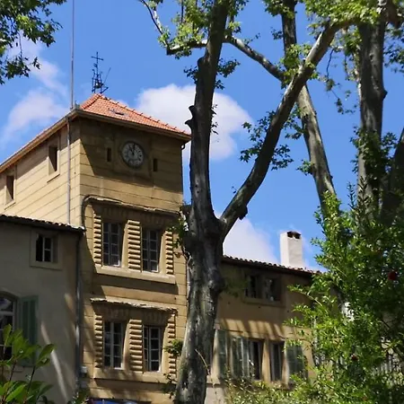 Le Mimosa לינה וארוחת בוקר Saint-Saturnin-de-Lucian