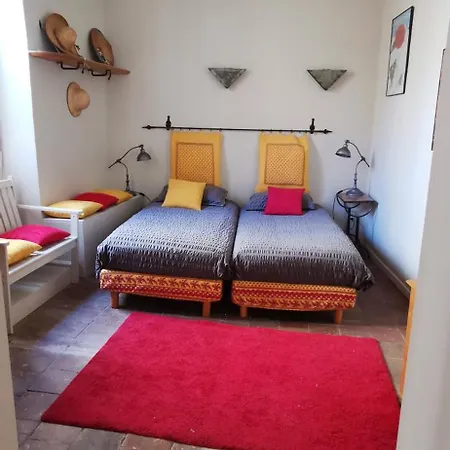 ベッド・アンド・ブレックファスト D'hotes Le Mimosa Saint-Saturnin-de-Lucian