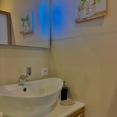 Le Mimosa Bed & Breakfast Saint-Saturnin-de-Lucian
